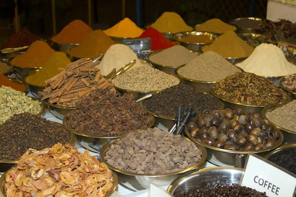 Indiska kryddbasaren Anjuna marknaden Goa — Stockfoto