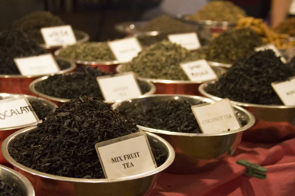 Different tea flavors found in flea market, India — Stock Photo, Image