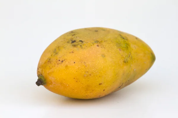 Свіжий соковитий жовтий стиглий манго — стокове фото