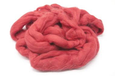 Avustralya koyun yünü Merinos doğurmak yakın çekim beyaz zemin üzerine kırmızı kırmızı parça