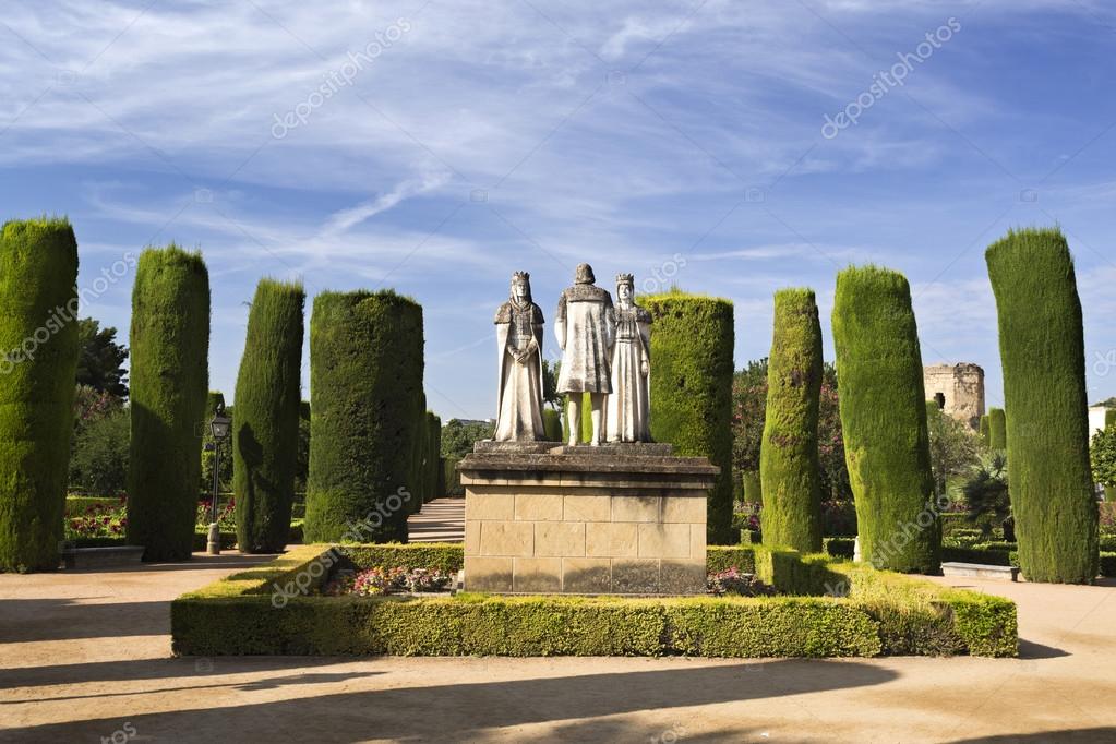 カトリック両王とクリストファー コロンブスの像 ストックエディトリアル用写真 C Ribeiroantonio