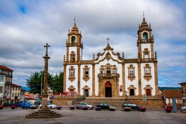 Portekiz 'in orta kesimindeki Viseu şehrinde 18. yüzyılda inşa edilen Merhametli Hanımefendimizin Barok Kilisesi' nin cephesi.