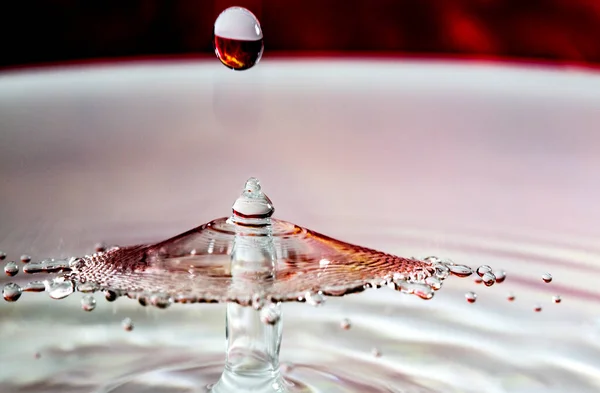 Guarda Chuva Uma Colisão Gota Água Cristal — Fotografia de Stock