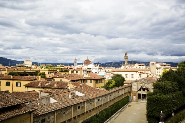 Florence rode daken — Stockfoto