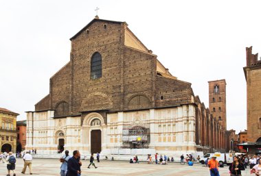 Bologna Basilica de San Petronio clipart