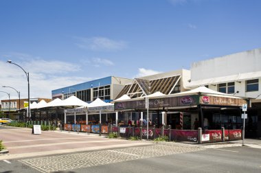 Redcliffe Waterfront sokakta