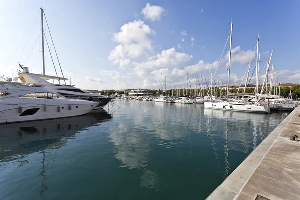 Vieux port de Saint-Raphaël — Photo