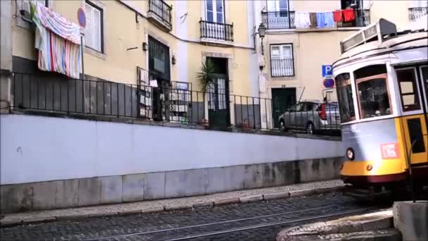 Jazda tramwajem Lizbona. — Wideo stockowe