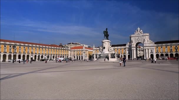 Торговая площадь в Лиссабоне . — стоковое видео