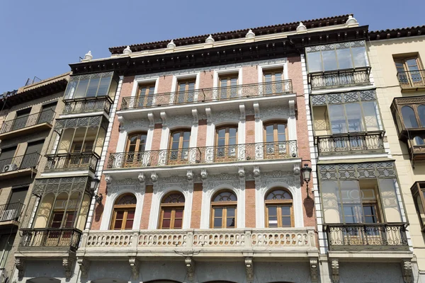 Finestre e balconi di Toledo — Foto Stock