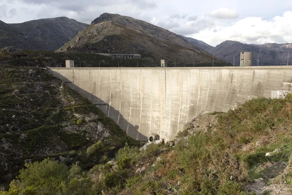 Dam van Vilarinho das Furnas — Stockfoto