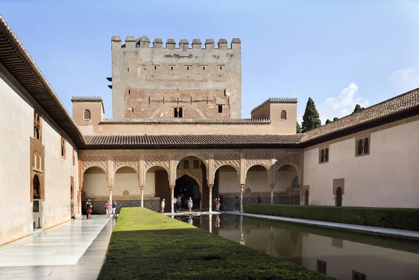 Alhambra bíróság a mirtuszpálinka — Stock Fotó