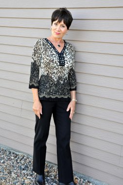 Olgun kadın güzelliğinin ifadeler.