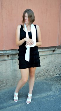 Dışarıdaki kadın güzellik ifadeleri.