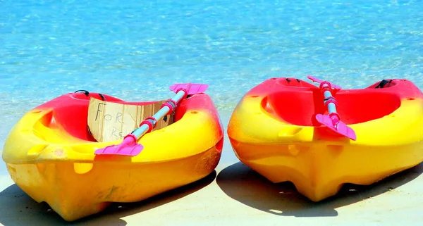 Colorful Rubber Float Boots Rent Caribbean Shoreline Outdoors — Stock Photo, Image