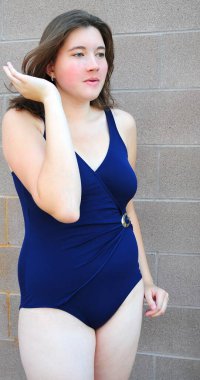 Artı boy kadın güzellik mankeni dışavurumları.