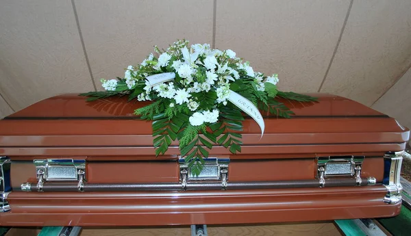 Casket Displayed Burial Site Outdoors — Stock Photo, Image