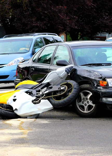 Incidente Automobilistico Motociclistico Causato Eccesso Velocità Del Conducente Ubriaco — Foto Stock