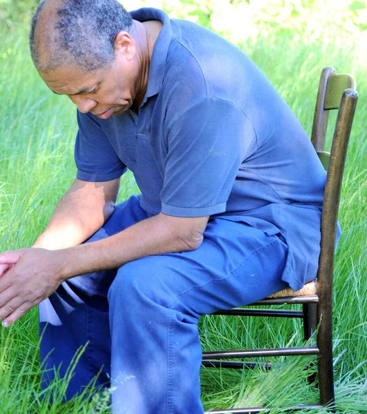 African American Male Summer Heat Outdoors — Stock Photo, Image