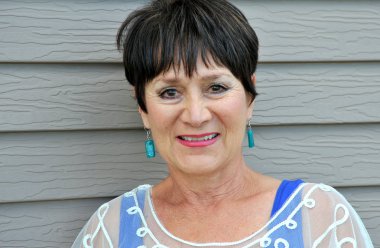 Olgun kadın güzelliğinin.