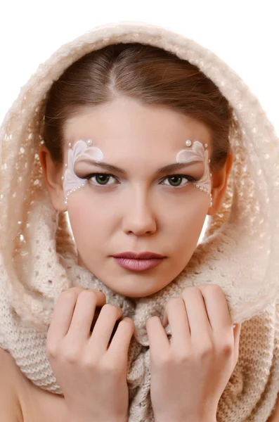 Schöne Frau mit Perlen-Make-up — Stockfoto