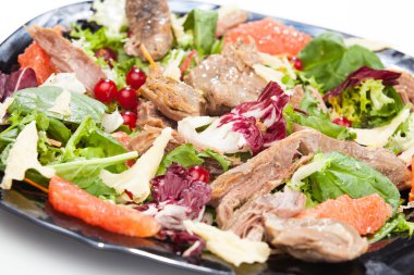 Taze sebze ve et tavuk salata