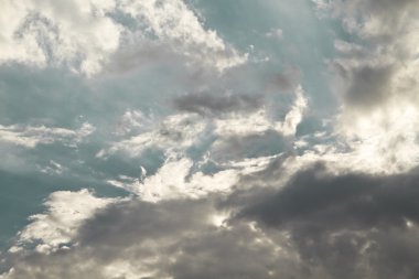 Bulutlu gökyüzü
