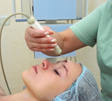 Ultrasonik temizlik kişi