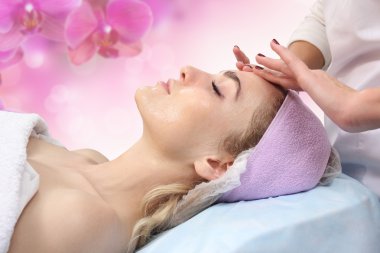 Spa. Kozmetik masaj.