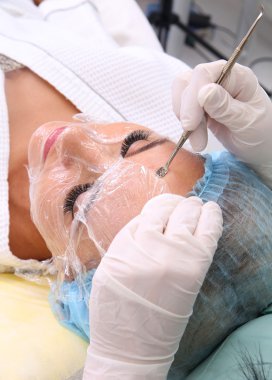 Sivilce Güzellik Salonu profesyonel temizlik.