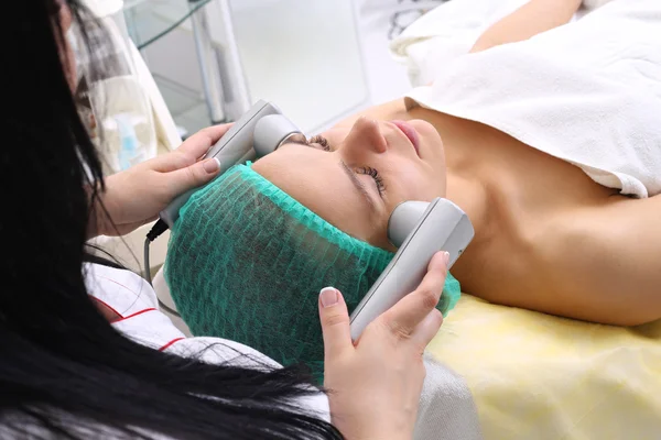 Procedura elettroterapia vibro-cellulare . — Foto Stock