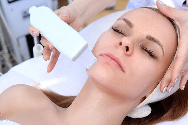 Ультразвуковая уборка
