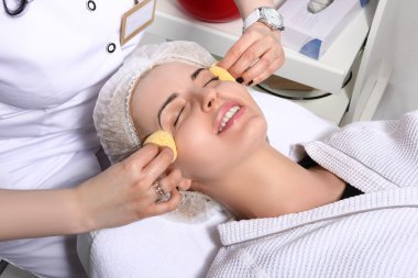 Şevval Özçelik Güzellik temizlik yapar