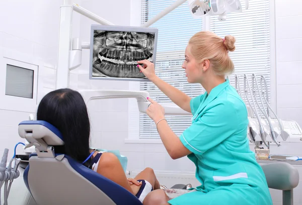 O conceito de dentes saudáveis . — Fotografia de Stock