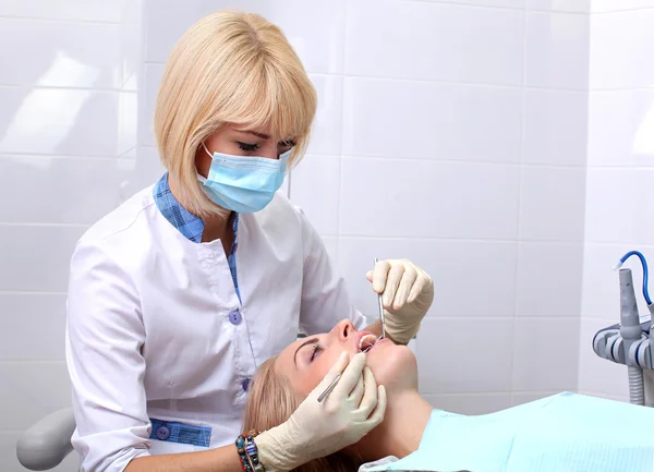 O conceito de dentes saudáveis . — Fotografia de Stock