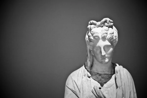 Dettaglio statua archeologica — Foto Stock