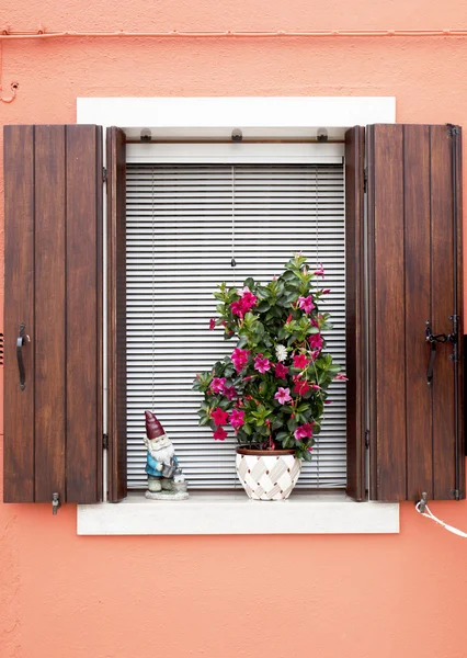 Janela de Burano — Fotografia de Stock