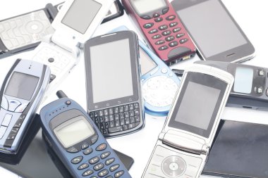 Eski ve yeni cep telefonları, akıllı telefon.