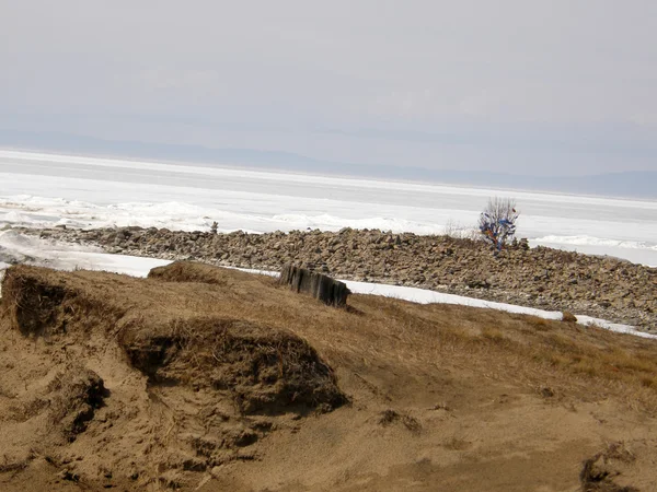 Jéggel borított Bajkál-tó. Tavaszi. — Stock Fotó