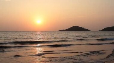 Sunset, goa sahilinde