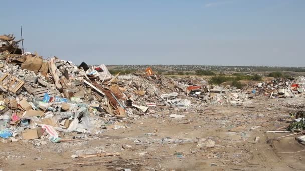 大型生活垃圾倾倒废物 — 图库视频影像