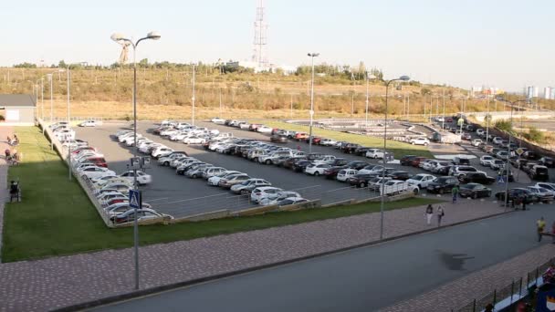 Volgograd Rusko Září 2015 Spousta Aut Parkování Městě — Stock video