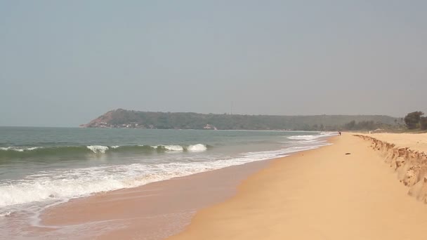 Красивый пляж в Гоа — стоковое видео