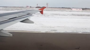 Bir jet kalktıktan üzerinden görüntülemek