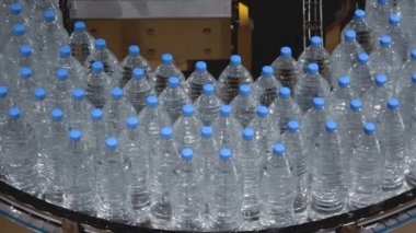 пляшку води конвеєр промисловості