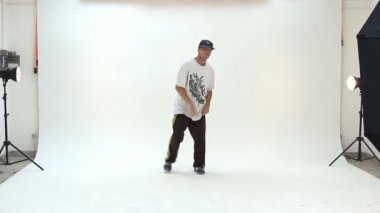 Genç breakdance eylem dans