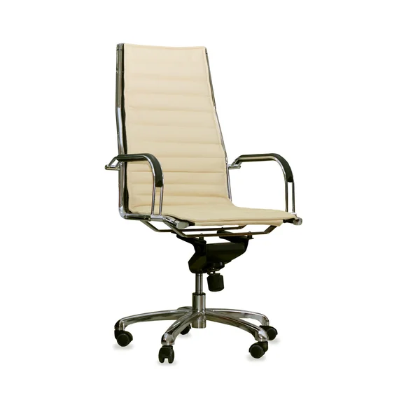 Modern kontorsstol från beige läder. Isolerad — Stockfoto