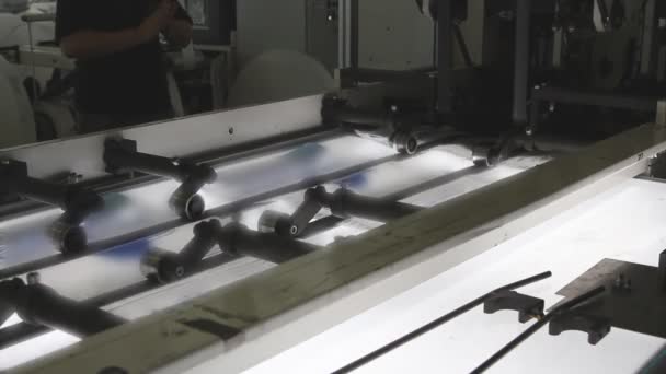 Print press typography machine in work — Wideo stockowe