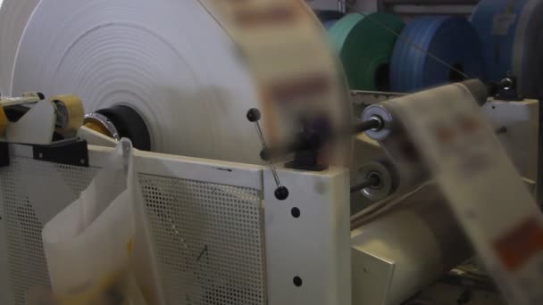 Gedrukte pers typografie machine in werk — Stockvideo