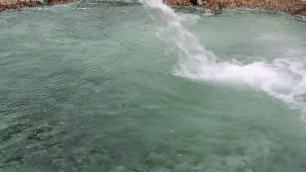 Le jet d'eau de la source de sulfure d'hydrogène — Video